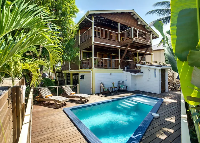 Driftwood Gardens Guesthouse